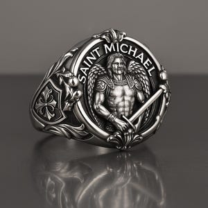 Christlicher Michaeli Ring aus Sterling Silber: Christlicher Schmuck mit Schwert & Schild