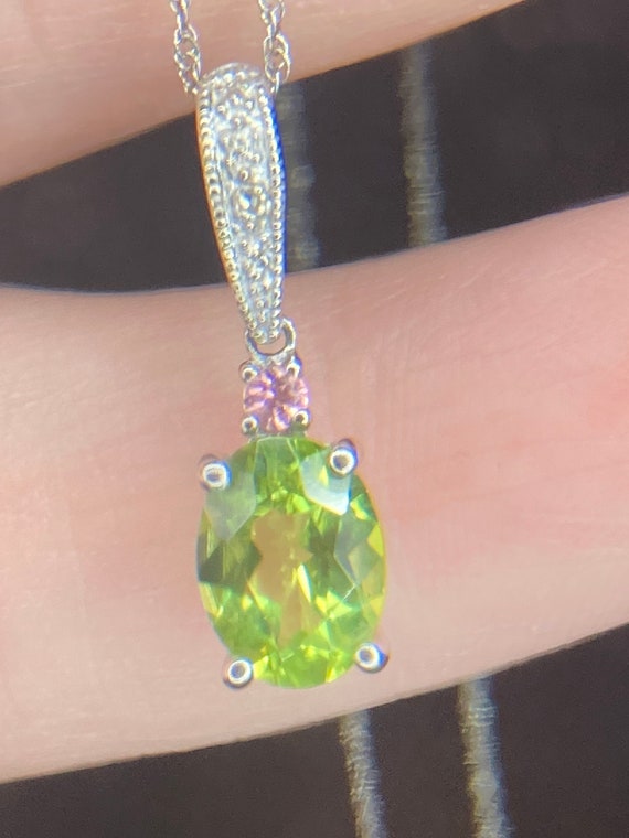 Vintage Necklace, 18 inch 10K White Gold, Peridot… - image 5