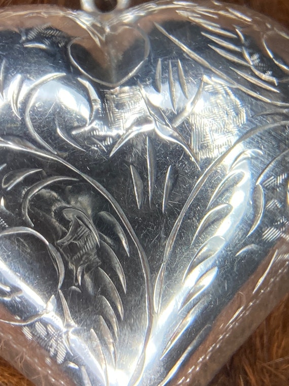 Vintage Sterling Silver Hollow Engraved Heart Pen… - image 3