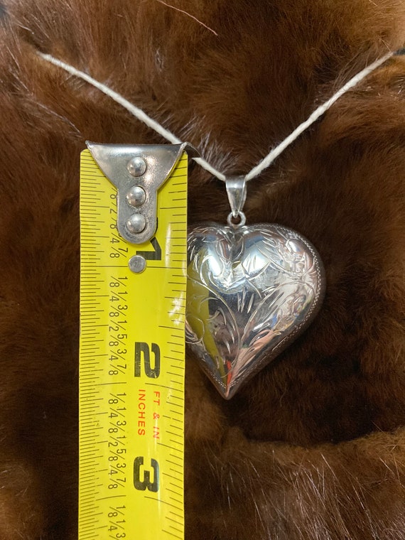 Vintage Sterling Silver Hollow Engraved Heart Pen… - image 8