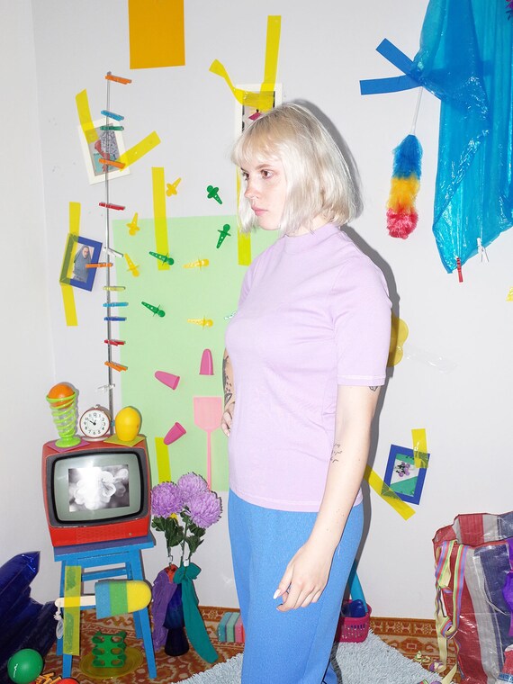 90 s de maquette haut de s l’encolure, des années 90 minimal t-shirt, tee-shirt vintage des années 90, Lila pastel kawaii t-shirt, tshirt basique col roulé, taille M fc3bde 90 s de maquette haut de s l’encolure, des années 90 minimal t-shirt, tee-shirt vintage des années 90, Lila pastel kawaii t-shirt, tshirt basique col roulé, taille M fc3bde