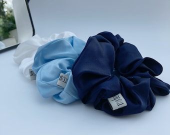 Pure Mulberry Silk Scrunchies Uk. Set of 2 Large Scrunchies. 22 Momme 100% Silk. Anti-breakage, Anti-Frizz. Everyday Luxury.