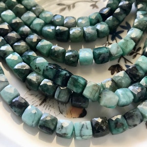 6mm 7mm 8mm Half Strand Faceted Cube Dice Shape Multi Green Emerald Beads Genuine Quality Diamond Cut Natural Color Gemstone Beads #3715