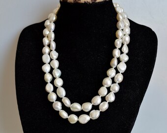 Long Pearl Necklace - Etsy