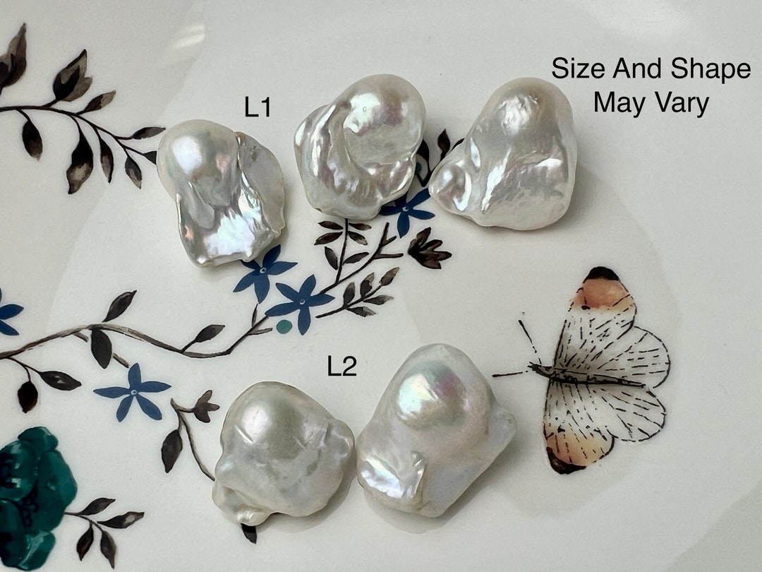 リプサリス／mini mini oyster baroque pearl Mini Baroque Pearl Necklace in Sterling Silver – Nacre