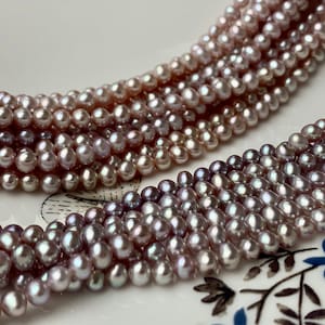Perles d'eau douce de pomme de terre rose naturel AAA de 3,5-4 mm ou mauve naturel Perles de mariée Perles de perles naturelles Perles de perles véritables #1156