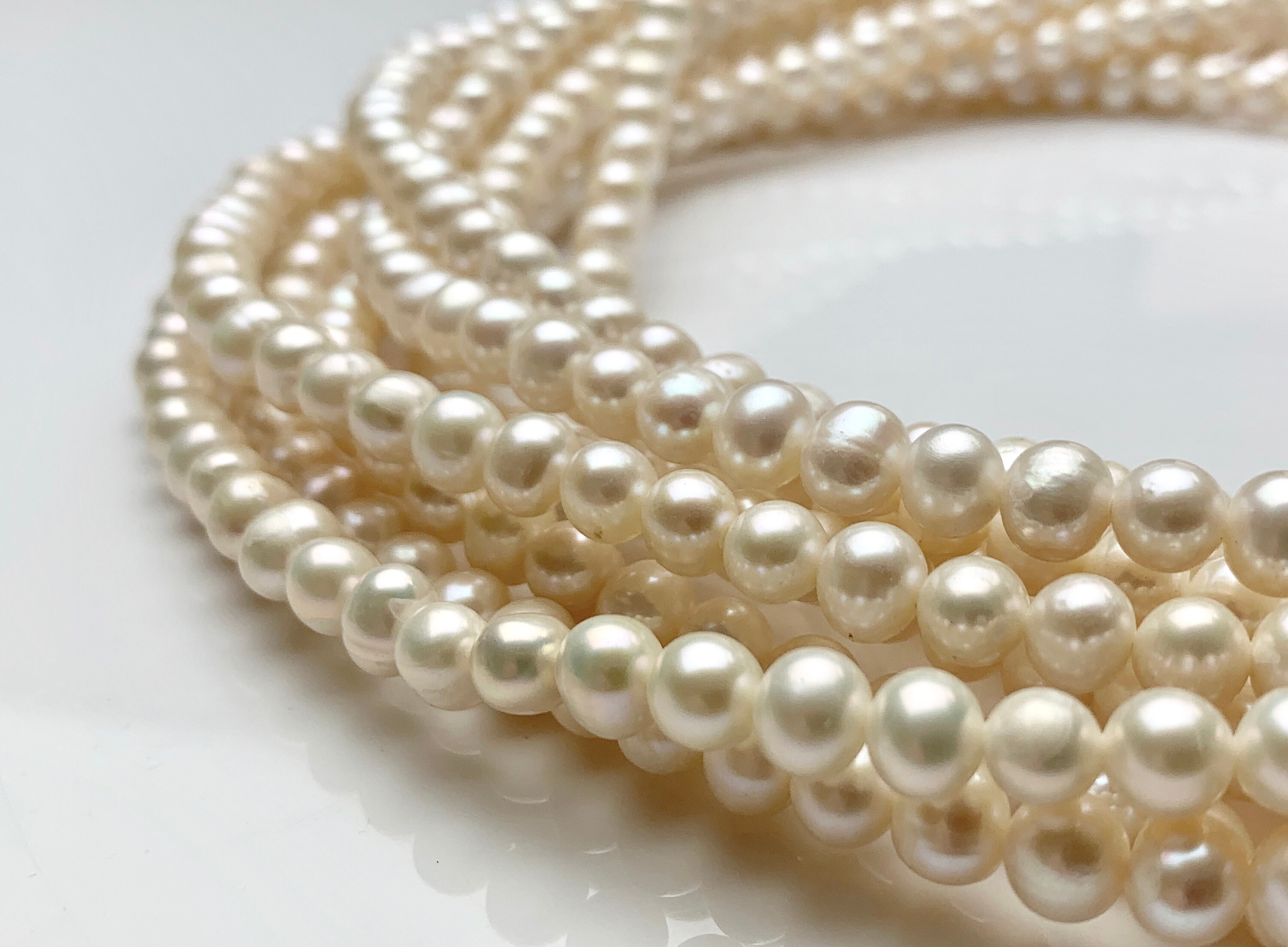 Populaire Style de forme de pomme de terre naturelle d'eau douce blanches  Collier de perles