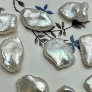 One Piece 10-13x15-20 mm AAA Very Rare Natural White Freshwater Flat Keshi Pearl Genuine High Luster Natural Keshi Nugget Pearl #P2220