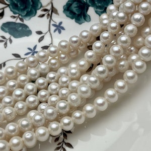 8 - 8.5 mm Half Strand AAA Large Hole High Luster Semi Round/Potato White Freshwater Pearls Beads 2.1mm Hole Large Hole Pearl Beads #170
