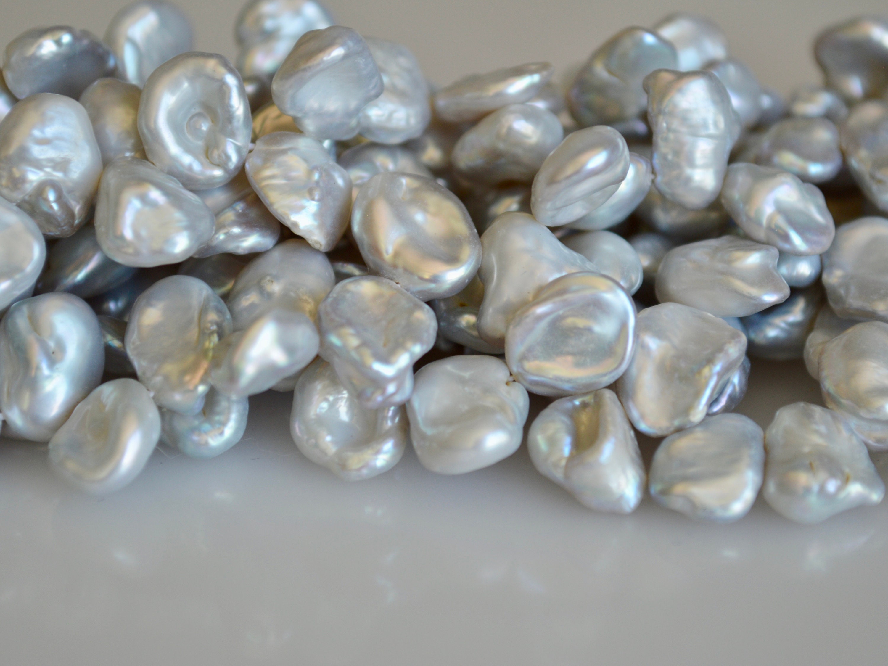 人気商品の中古品・新品・未使用品 Freshwater Color Gray Silver 8-9x10-12mm Keshi Beads Pearl 真珠