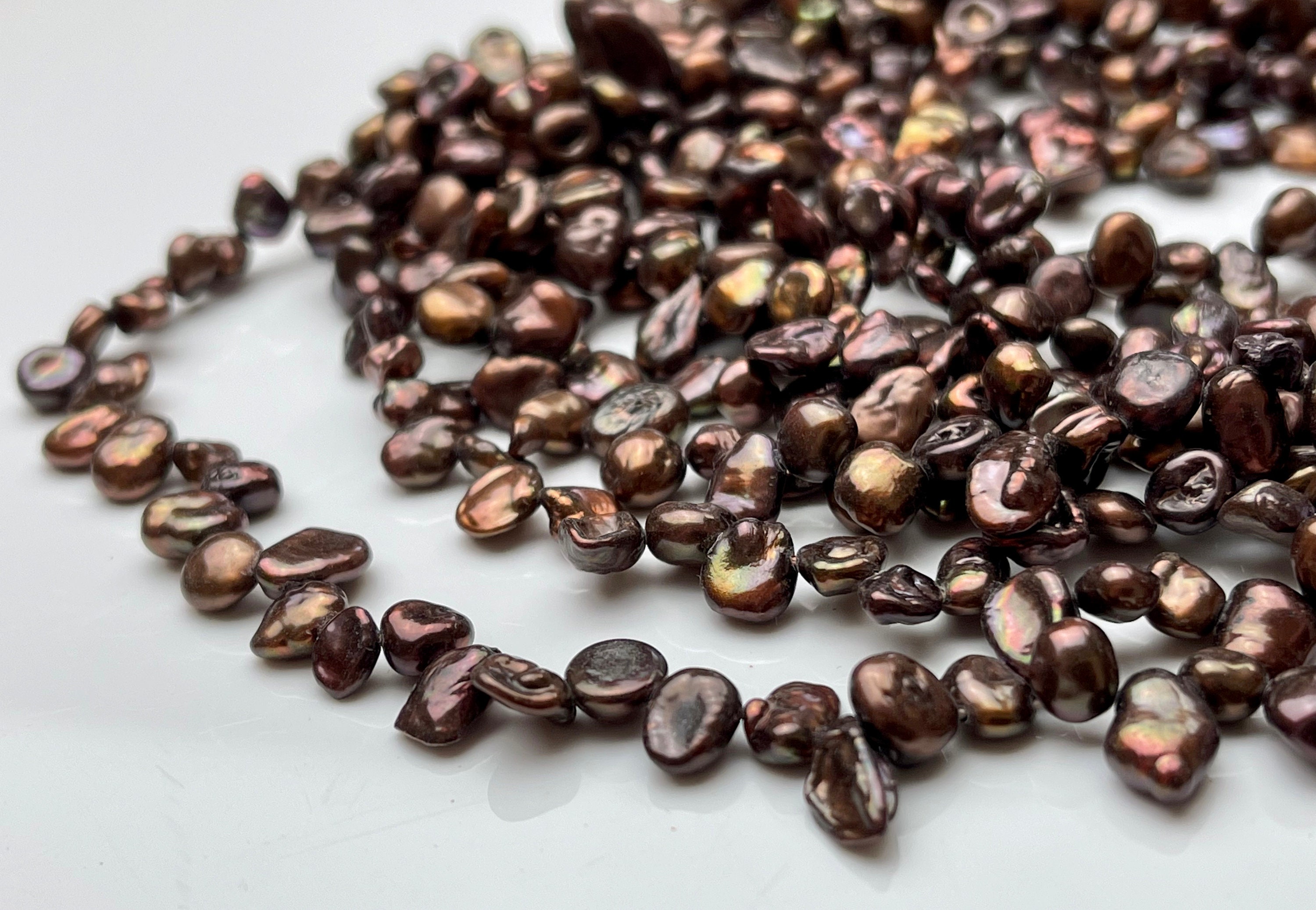 【海外配送可】【送料無料】 5-7x9mm Keishi Brown Chocolate Metallic Dark Luster High 真珠