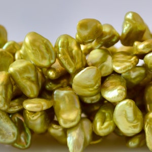 7-8x8-10 mm Green Color Keishi  Freshwater Pearl Beads Top Drilled Keishi Pearls Corn Flake Pearls #798