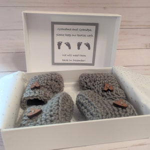 Twin pregnancy announcement booties, baby announcement box for twins, grandparents pregnancy reveal bootie box, pregnancy booty box