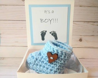 It's a boy parent pregnancy announcement booties, baby boy announcement box, grandparents pregnancy reveal bootie box, pregnancy booty box