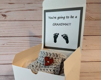 Pregnancy announcement booties grandma, parents baby announcement box, grandma pregnancy reveal bootie box, pregnancy booty box, baby reveal