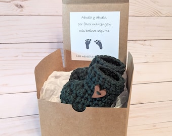 Spanish Pregnancy Announcement Booties Box: Grandparents Reveal Gift