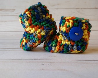 Rainbow baby booties, crochet newborn baby slippers, handmade grandchild gift, soft baby shoes, crochet baby shower gift, rainbow baby shoes