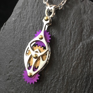 Infinite Hourglass 5 | Large Pendant