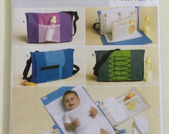 Diaper bag and changing pad/Butterick sewing pattern B5833/Uncut