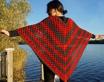 Crocheted Boho Poncho - gradient poncho - colour-changing granny-stitch poncho