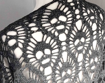 Skull Shawl - Crocheted Skull Shawl - skull lace shawl - Halloween Shawl - Lace skull wrap