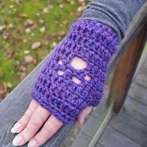 Crocheted Fingerless Paw-Print Gloves - pawprint mittens - dog-walking gloves