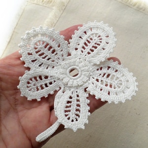 Irish Crochet flower motif, floral wedding decor.