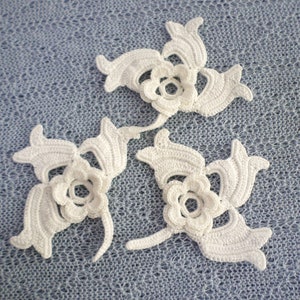 Irish crochet lace flower motifs, off white flower applique Irish crochet decor, wedding decor