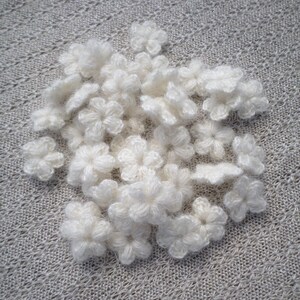Crochet mohair flowers Tiny white flower applique set of 33 Irish crochet mini flowers decor