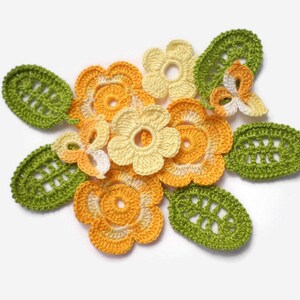 Crochet flowers, leaves and shamrocks, green yellow Irish crochet lace applique Set of 12 clothes hats interior decor