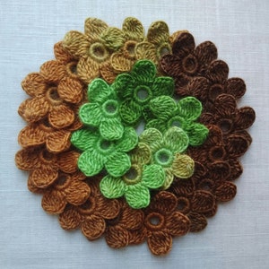 Woolen crochet decor, Irish crochet flowers Floral applique, hats, mittens, clothes decor Set of 23