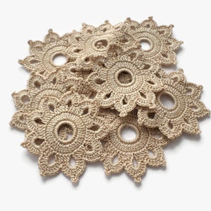 Floral applique Beige crochet flowers Set of 6 Irish crochet lace decor Hat Hair Clothes denim decor
