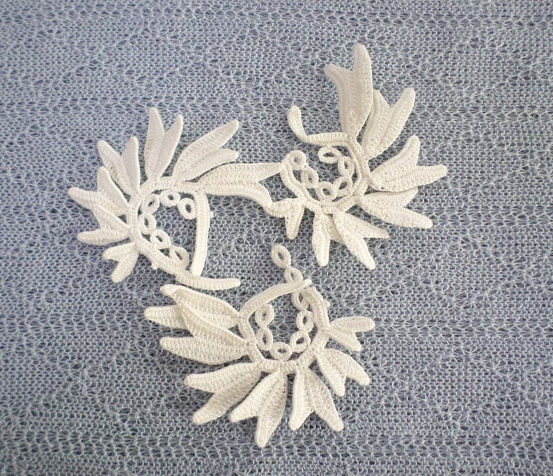 off white floral applique Wedding decor Irish crochet lace flower motifs