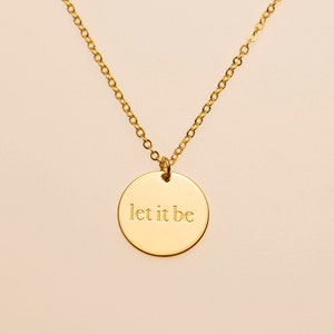 Collar con frase "Let it Be Positive", joyería motivacional con palabras Zen