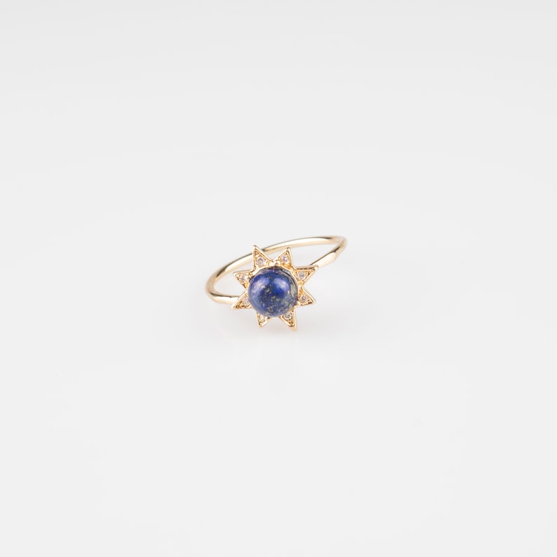 Dainty Celestial Sun Star Unique Raw Stone Gemstone Ring ラピスラズリ