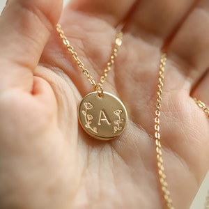 Blumen Initial Halskette ∙ Personalisierte Halskette Geschenk ∙ Buchstabe Halskette ∙ Blumen Schmuck Geschenk ∙ Monogramm Halskette ∙ Weihnachtsgeschenk für Frauen
