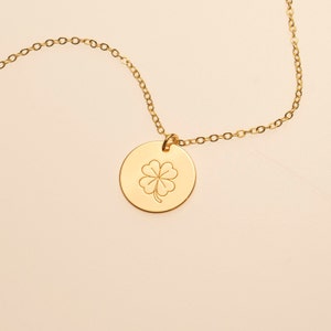 Lucky Four Leaf Clover Symbol Good Luck Charm Pendant Gift
