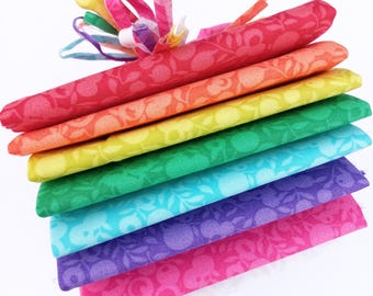Lote de telas Rainbow Candy de la colección Wiltshire Shadow de Liberty Fabrics; disponible en Fat Quarters y Fat Eighths - Lote de 8 piezas