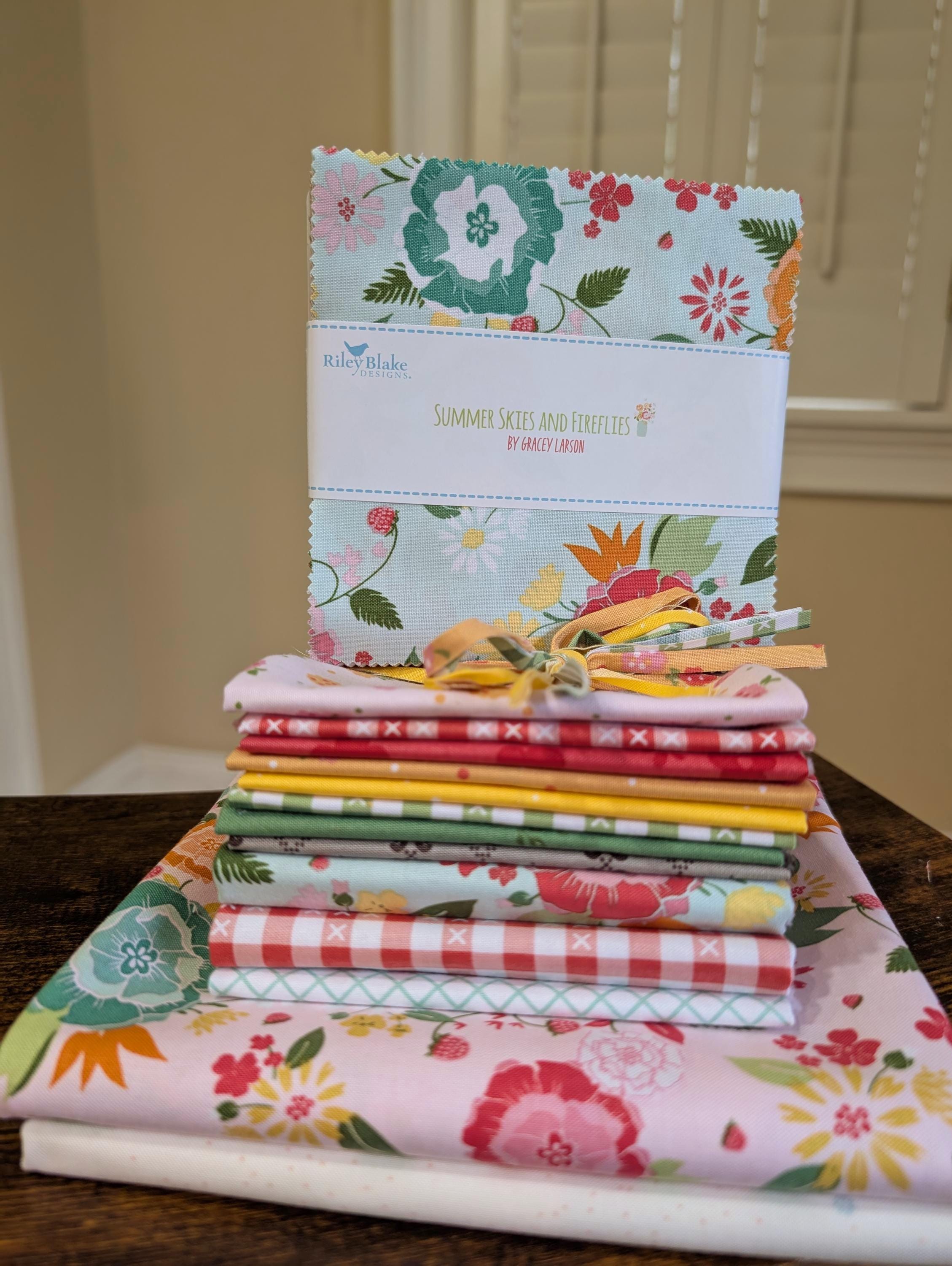 Runner Fabric Kit - in a Fruit Jar Summer Runner Pattern Included ...