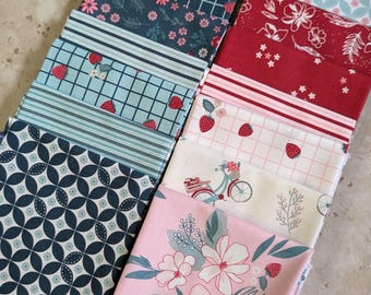 14 Piece Berry Market Fat Quarter Fabric Bundle by Beverly McCullough of Flamingo Toes; Approx. 18" x 21" each