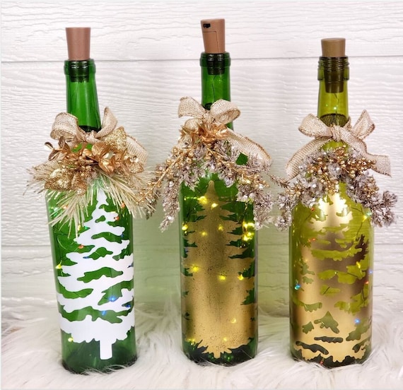Upcycled Weihnachtsbaum-Flaschen-Licht | Handgemalter Weihnachtsschmuck