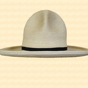Dew Daw - Straw Hat Style