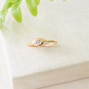 Initial Ring | W