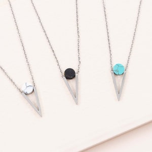 Tensly Point Stone Necklace | Silver