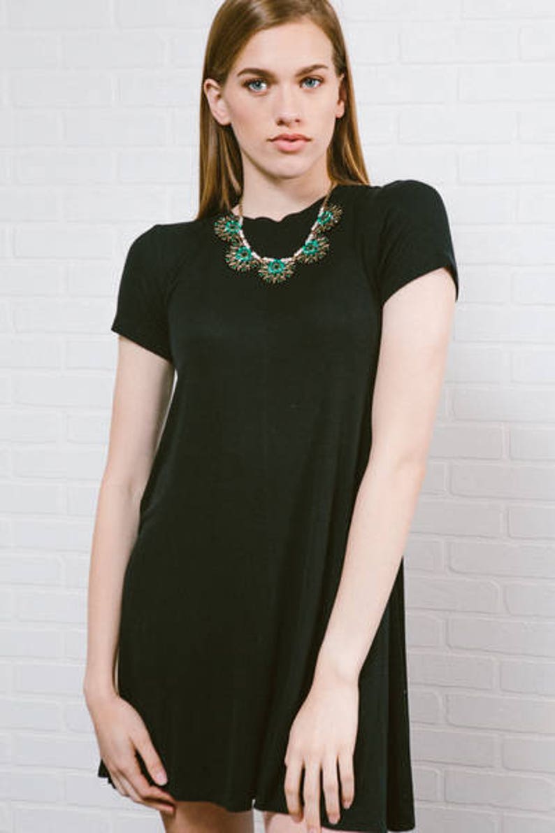 Emerald Victoria Bib