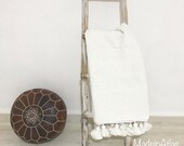 Moroccan Pompom blanket, Moroccan style cotton 100 , MadeinAtlas,handmade, whtie pompom