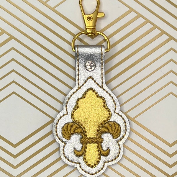 Fleur de lis Key Fob Keychain Bag Tag Charm