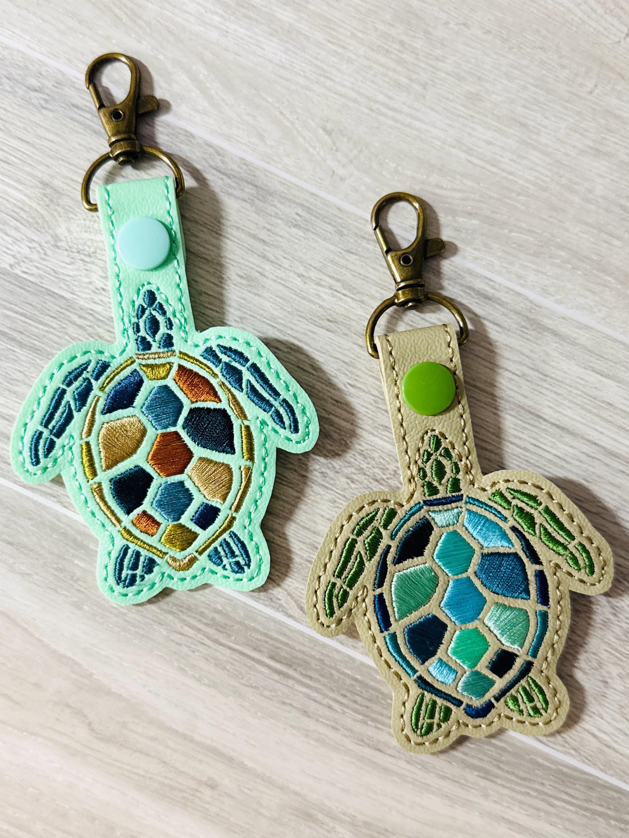 Sea Turtle Keychain / Key Fob / Bag Tag Charm - Etsy