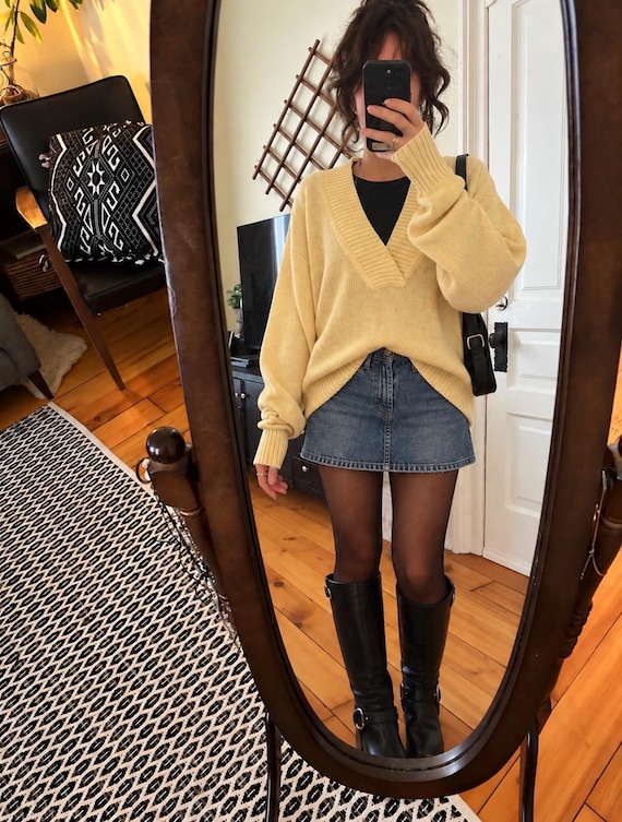 Fred Perry, Fred Perry Butter Yellow Vintage V-Neck Sweater - Unisex Medium, Oversized Women’s fit