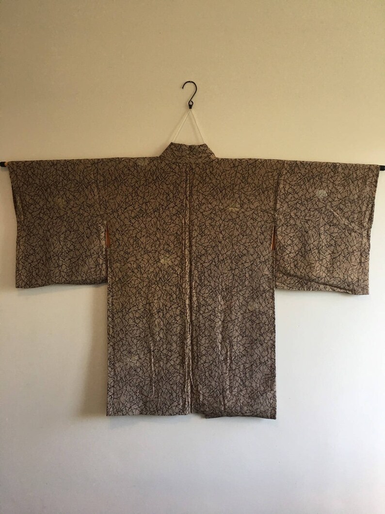 hobo Vintage Japanese kimono Jacket Silk crepe Haori black abstract lines red yellow dots on beige kimono jacket 0080 Haori jacket